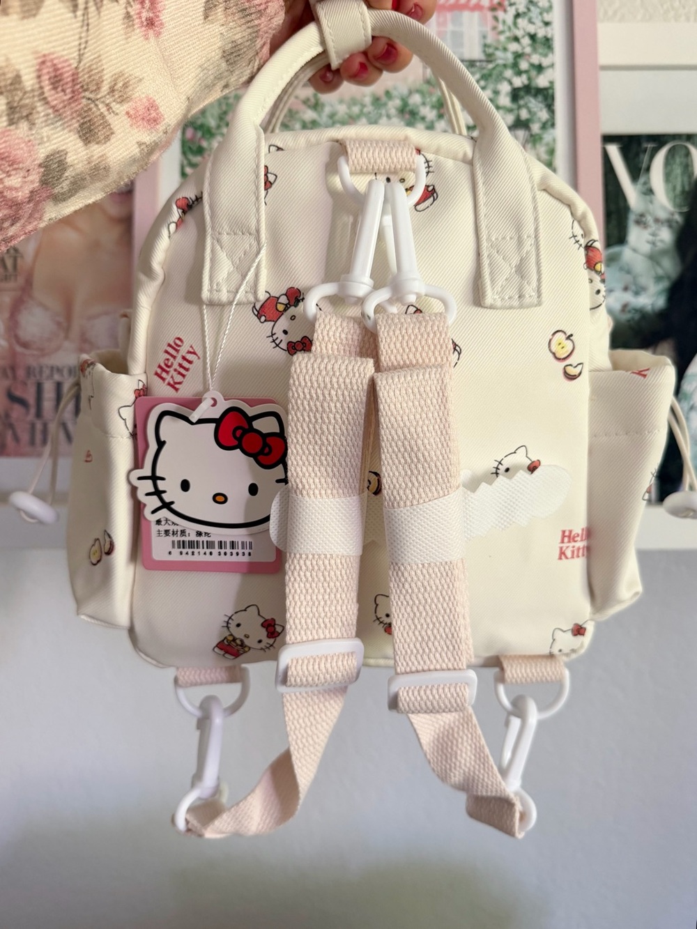 Mini Hello Kitty Cream Back Pack - Picture 3 of 6